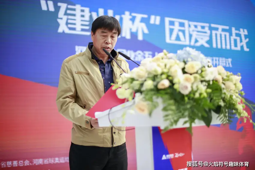 国内足球身价最高的是谁_足球历史身价最高的球员_中国足球历史球员最高身价